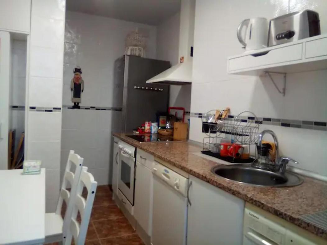 Las Golondrinas Habitacion En Piso Centrico Para Una O Dos Personas 萨拉戈萨 外观 照片
