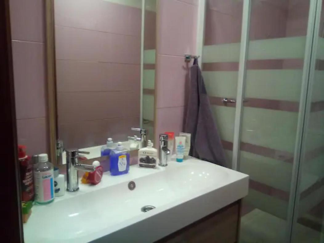 Las Golondrinas Habitacion En Piso Centrico Para Una O Dos Personas 萨拉戈萨 外观 照片