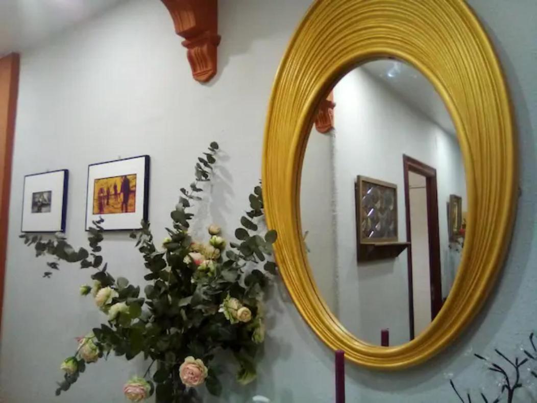 Las Golondrinas Habitacion En Piso Centrico Para Una O Dos Personas 萨拉戈萨 外观 照片